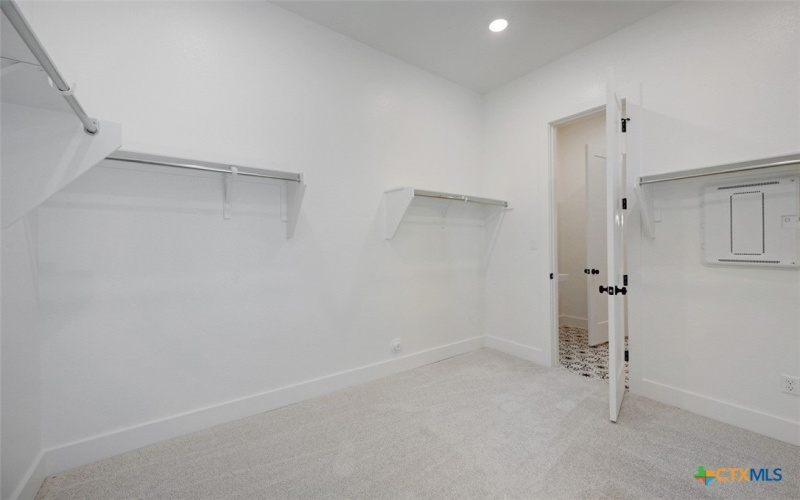 104 Big Muhly Pass, San Marcos, TX 78666, 4 Bedrooms Bedrooms, ,5 BathroomsBathrooms,Residential,For Sale,104 Big Muhly Pass,0,600074