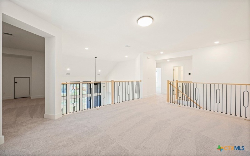 104 Big Muhly Pass, San Marcos, TX 78666, 4 Bedrooms Bedrooms, ,5 BathroomsBathrooms,Residential,For Sale,104 Big Muhly Pass,0,600074