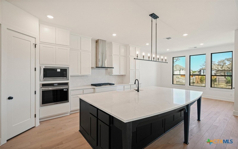 104 Big Muhly Pass, San Marcos, TX 78666, 4 Bedrooms Bedrooms, ,5 BathroomsBathrooms,Residential,For Sale,104 Big Muhly Pass,0,600074