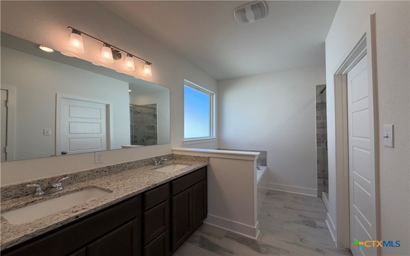 1985 Mercer Street, Nolanville, TX 76559, 4 Bedrooms Bedrooms, ,2 BathroomsBathrooms,Residential,For Sale,1985 Mercer Street,0,609048