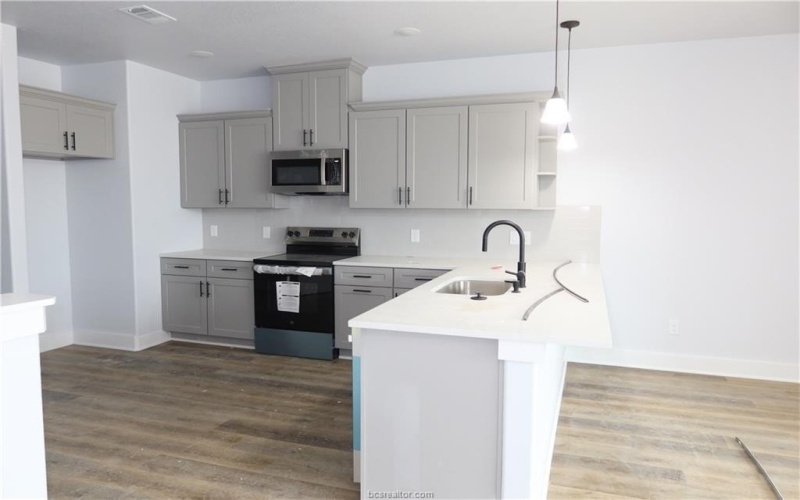 2144 Big River Street, College Station, TX 77840, 4 Habitaciones Habitaciones , ,5 BañosBaños,Residential,En Venta,2144 Big River Street,0,26004007