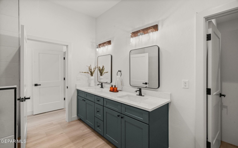 201 Desert Pass Street unit: A-5, El Paso, TX 79912, 3 Bedrooms Bedrooms, ,3 BathroomsBathrooms,Residential,For Sale,201 Desert Pass Street unit: A-5,0,941270