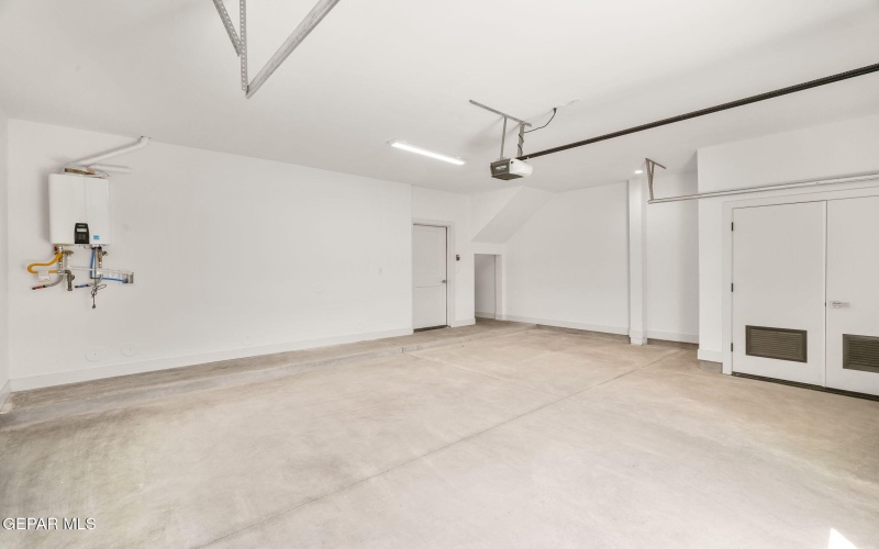 201 Desert Pass Street unit: A-5, El Paso, TX 79912, 3 Bedrooms Bedrooms, ,3 BathroomsBathrooms,Residential,For Sale,201 Desert Pass Street unit: A-5,0,941270