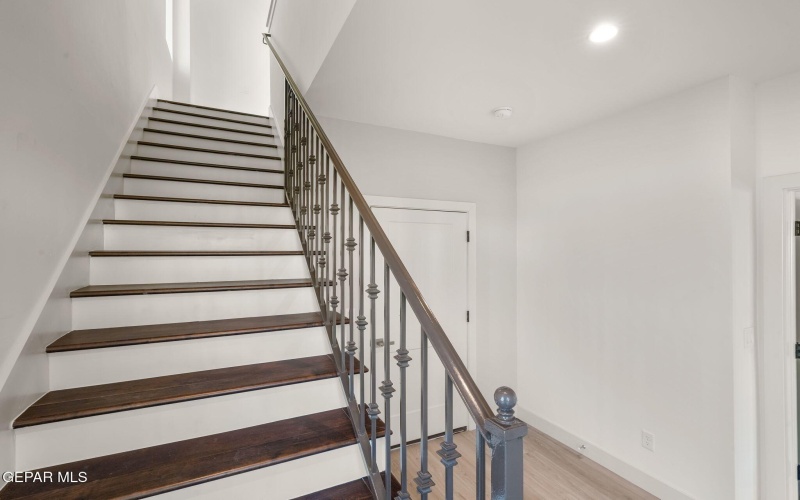 201 Desert Pass Street unit: A-1, El Paso, TX 79912, 3 Habitaciones Habitaciones , ,3 BañosBaños,Residential,En Venta,201 Desert Pass Street unit: A-1,0,941272