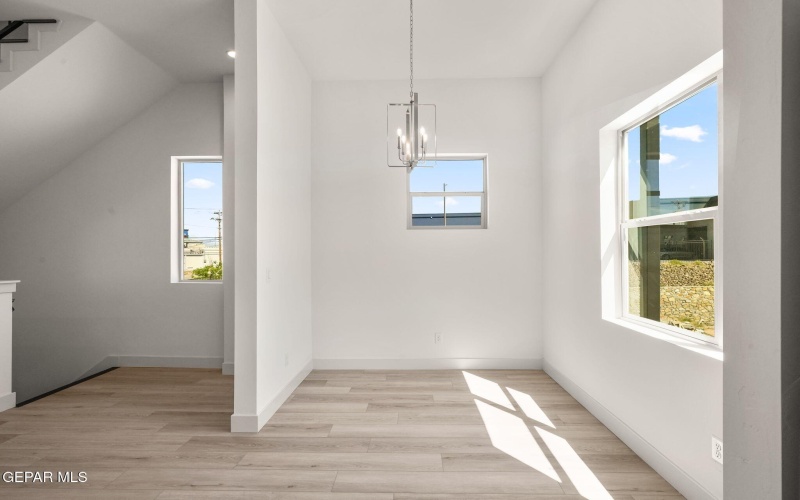 201 Desert Pass Street unit: A-1, El Paso, TX 79912, 3 Habitaciones Habitaciones , ,3 BañosBaños,Residential,En Venta,201 Desert Pass Street unit: A-1,0,941272