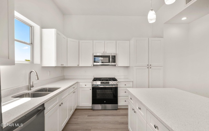 201 Desert Pass Street unit: A-1, El Paso, TX 79912, 3 Habitaciones Habitaciones , ,3 BañosBaños,Residential,En Venta,201 Desert Pass Street unit: A-1,0,941272