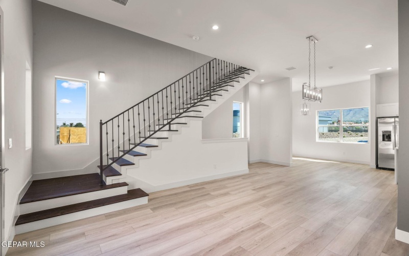 201 Desert Pass Street unit: A-1, El Paso, TX 79912, 3 Habitaciones Habitaciones , ,3 BañosBaños,Residential,En Venta,201 Desert Pass Street unit: A-1,0,941272