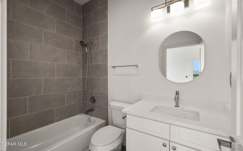 201 Desert Pass Street unit: A-1, El Paso, TX 79912, 3 Habitaciones Habitaciones , ,3 BañosBaños,Residential,En Venta,201 Desert Pass Street unit: A-1,0,941272