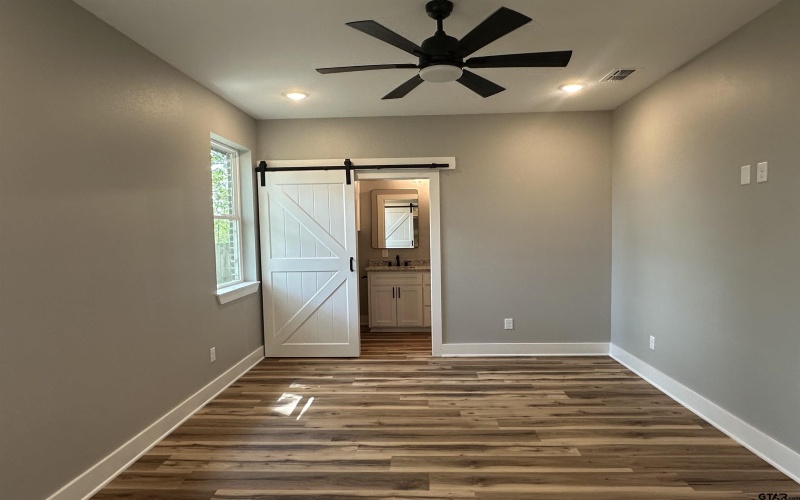 1002 E Main St, Whitehouse, TX 75791, 3 Bedrooms Bedrooms, ,2 BathroomsBathrooms,Residential,For Sale,1002 E Main St,0,26004503