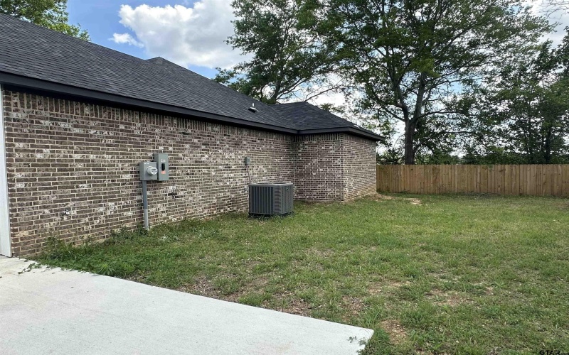 1002 E Main St, Whitehouse, TX 75791, 3 Bedrooms Bedrooms, ,2 BathroomsBathrooms,Residential,For Sale,1002 E Main St,0,26004503