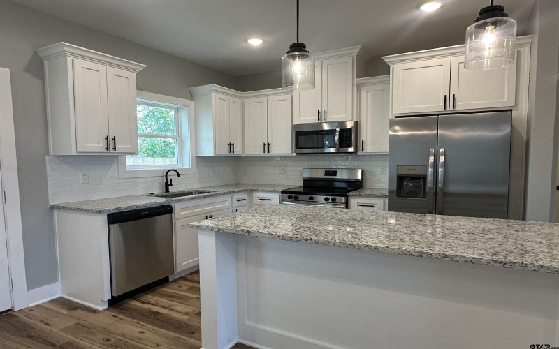 1002 E Main St, Whitehouse, TX 75791, 3 Bedrooms Bedrooms, ,2 BathroomsBathrooms,Residential,For Sale,1002 E Main St,0,26004503