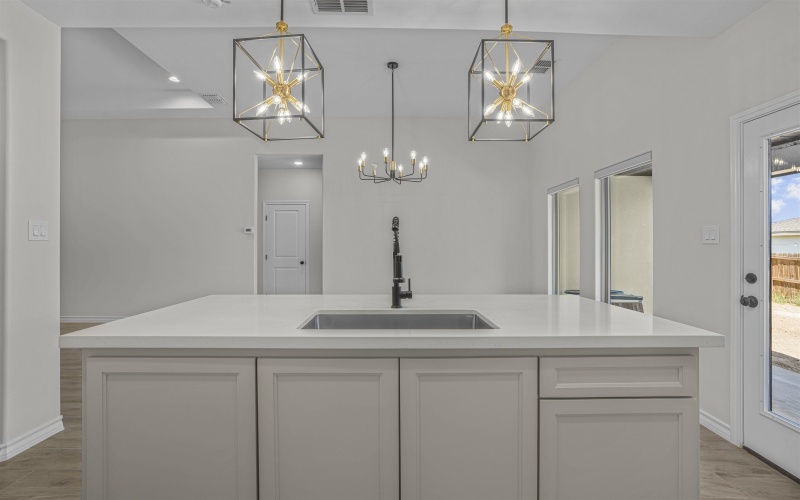 1413 Los Estribos Dr., laredo, TX 78046, 3 Habitaciones Habitaciones , ,2 BañosBaños,Residential,En Venta,1413 Los Estribos Dr.,0,20261526