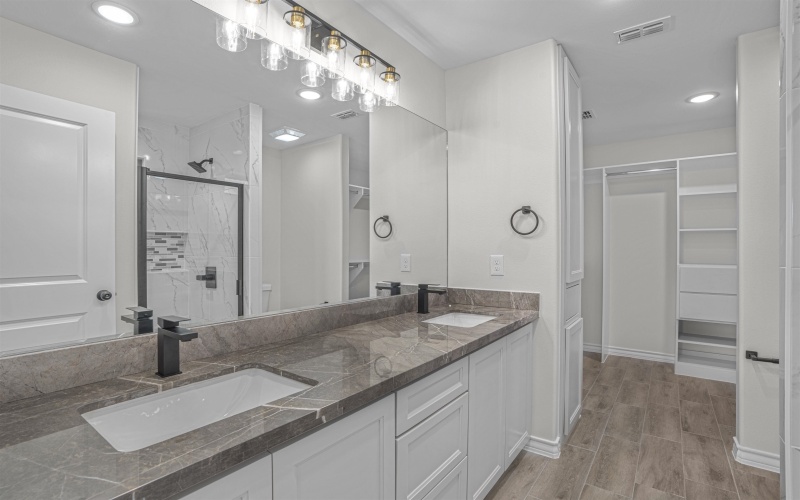 1413 Los Estribos Dr., laredo, TX 78046, 3 Habitaciones Habitaciones , ,2 BañosBaños,Residential,En Venta,1413 Los Estribos Dr.,0,20261526