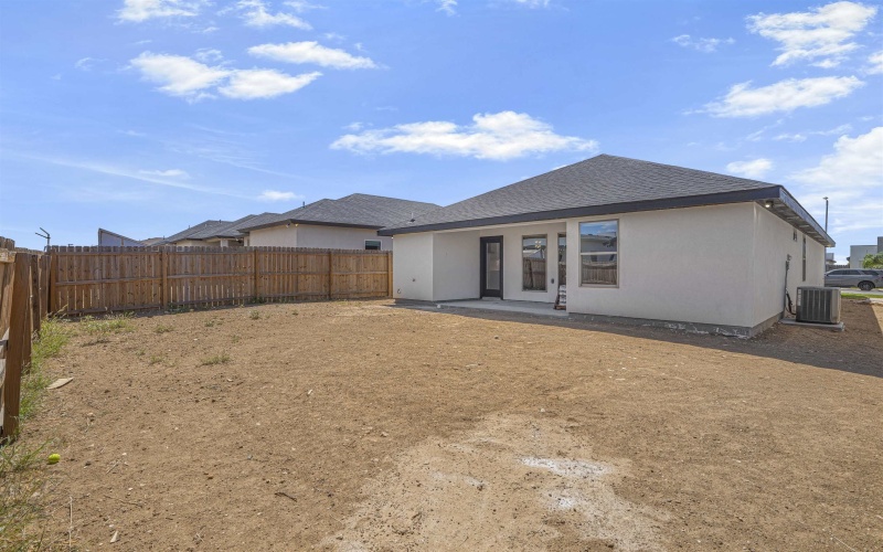 1413 Los Estribos Dr., laredo, TX 78046, 3 Habitaciones Habitaciones , ,2 BañosBaños,Residential,En Venta,1413 Los Estribos Dr.,0,20261526