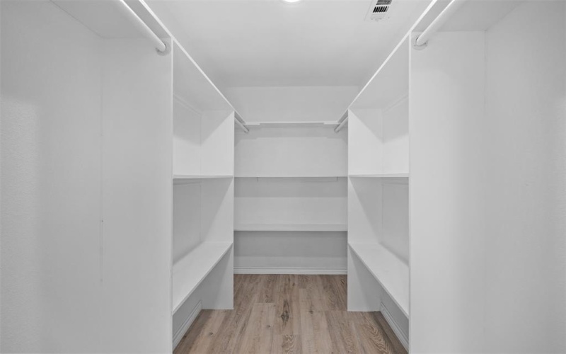 6148 Tyrone Drive, Dallas, TX 75236, 4 Habitaciones Habitaciones , ,2 BañosBaños,Residential,En Venta,6148 Tyrone Drive,0,21188256