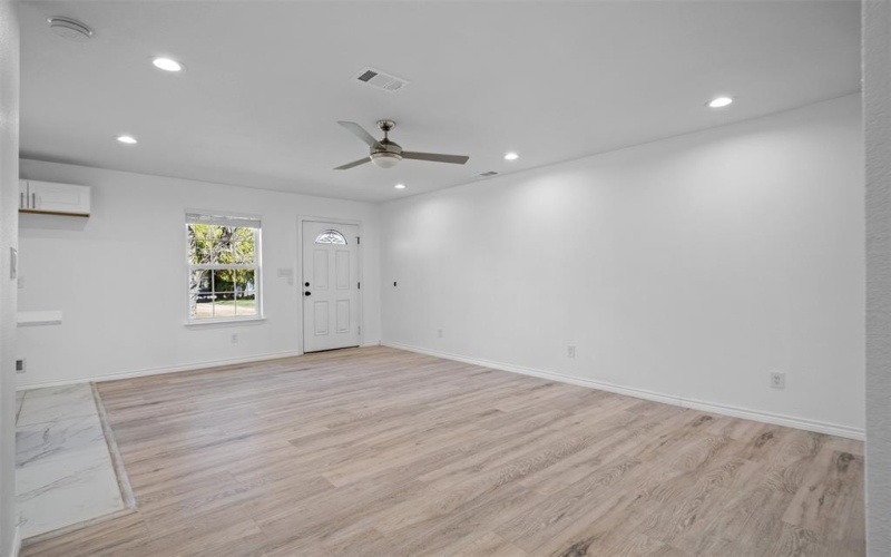 6148 Tyrone Drive, Dallas, TX 75236, 4 Habitaciones Habitaciones , ,2 BañosBaños,Residential,En Venta,6148 Tyrone Drive,0,21188256