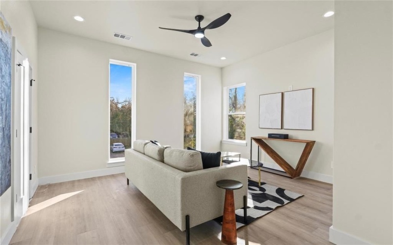 2825 Dorris Street, Dallas, TX 75215, 4 Bedrooms Bedrooms, ,2 BathroomsBathrooms,Residential,For Sale,2825 Dorris Street,0,21221013