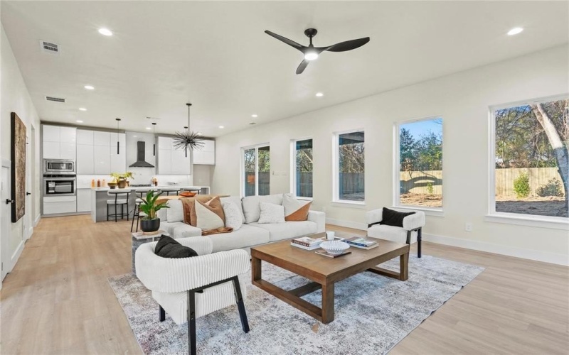 2825 Dorris Street, Dallas, TX 75215, 4 Bedrooms Bedrooms, ,2 BathroomsBathrooms,Residential,For Sale,2825 Dorris Street,0,21221013