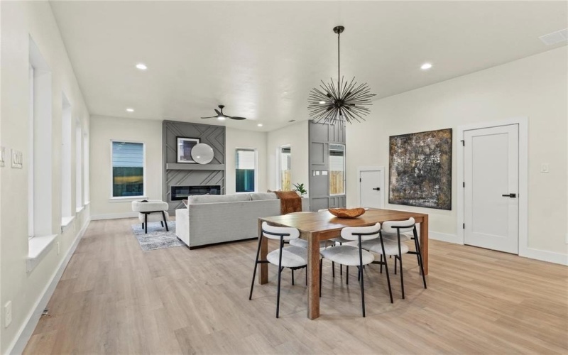 2825 Dorris Street, Dallas, TX 75215, 4 Bedrooms Bedrooms, ,2 BathroomsBathrooms,Residential,For Sale,2825 Dorris Street,0,21221013