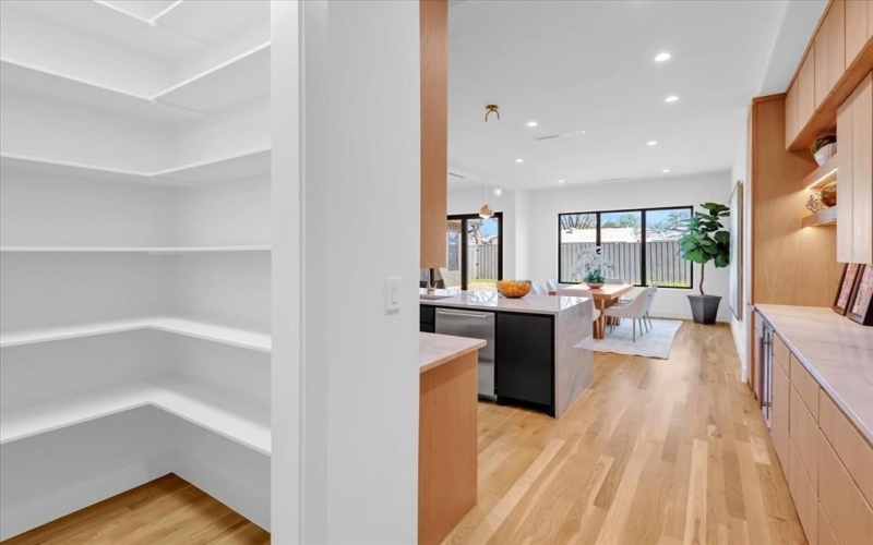 3753 Bolivar Drive, Dallas, TX 75220, 5 Bedrooms Bedrooms, ,6 BathroomsBathrooms,Residential,For Sale,3753 Bolivar Drive,0,21223088