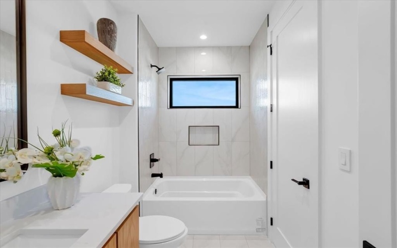 3753 Bolivar Drive, Dallas, TX 75220, 5 Bedrooms Bedrooms, ,6 BathroomsBathrooms,Residential,For Sale,3753 Bolivar Drive,0,21223088