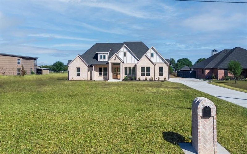 819 Meadow Lark Lane, Red Oak, TX 75154, 5 Bedrooms Bedrooms, ,2 BathroomsBathrooms,Residential,For Sale,819 Meadow Lark Lane,0,21223441