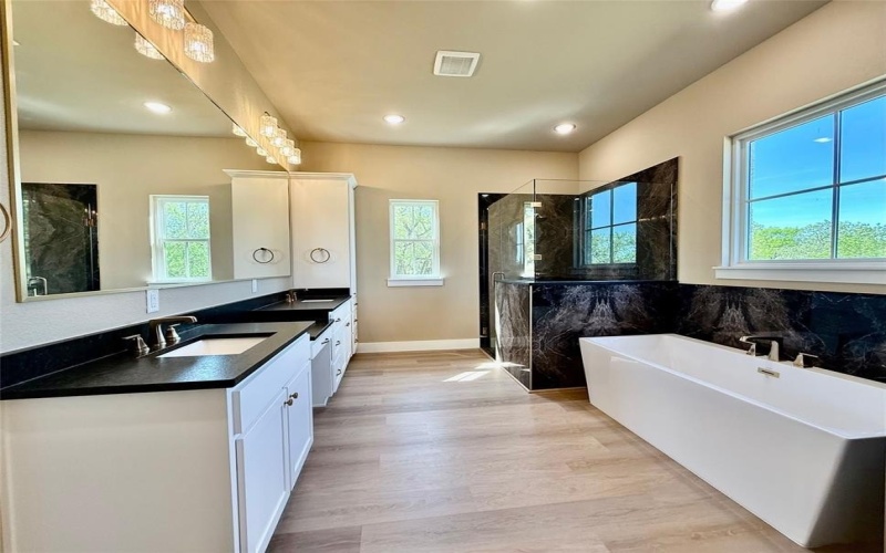 114 Ridgeline, Chico, TX 76431, 4 Bedrooms Bedrooms, ,3 BathroomsBathrooms,Residential,For Sale,114 Ridgeline,0,21223598