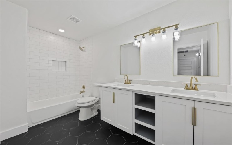 1412 Crosspointe Street, Duncanville, TX 75137, 4 Bedrooms Bedrooms, ,2 BathroomsBathrooms,Residential,For Sale,1412 Crosspointe Street,0,21223700