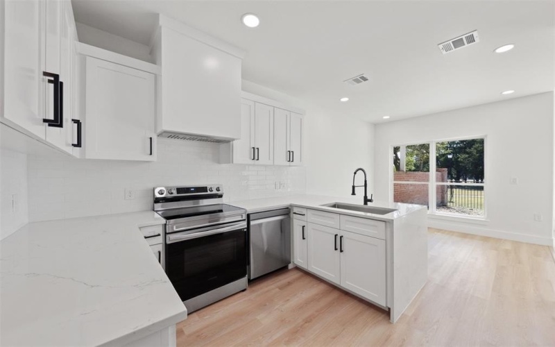 1412 Crosspointe Street, Duncanville, TX 75137, 4 Bedrooms Bedrooms, ,2 BathroomsBathrooms,Residential,For Sale,1412 Crosspointe Street,0,21223700