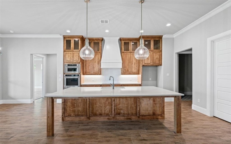 123 Club House Drive, Weatherford, TX 76087, 4 Habitaciones Habitaciones , ,5 BañosBaños,Residential,En Venta,123 Club House Drive,0,21223725