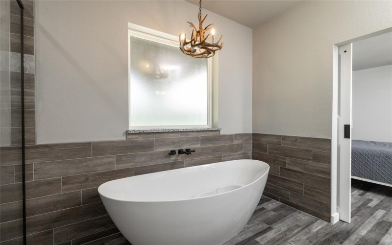 115 Valley Ridge Court, Bridgeport, TX 76426, 3 Bedrooms Bedrooms, ,2 BathroomsBathrooms,Residential,For Sale,115 Valley Ridge Court,0,21223864