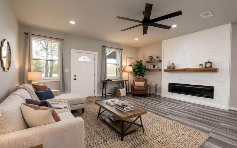 115 Valley Ridge Court, Bridgeport, TX 76426, 3 Bedrooms Bedrooms, ,2 BathroomsBathrooms,Residential,For Sale,115 Valley Ridge Court,0,21223864