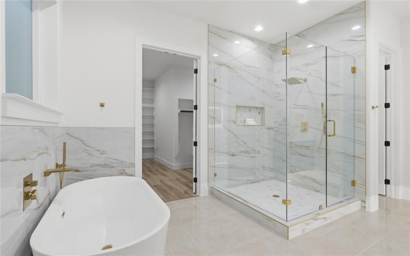 3906 Harlingen Street, Dallas, TX 75212, 4 Bedrooms Bedrooms, ,5 BathroomsBathrooms,Residential,For Sale,3906 Harlingen Street,0,21223867