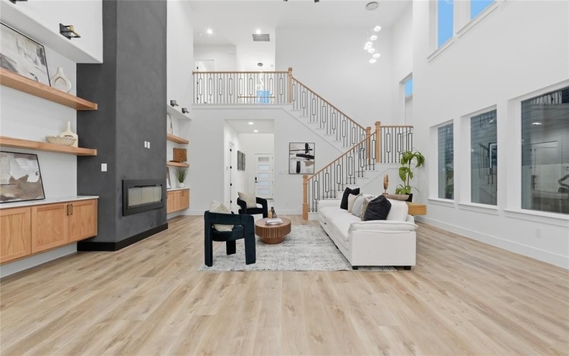 3906 Harlingen Street, Dallas, TX 75212, 4 Bedrooms Bedrooms, ,5 BathroomsBathrooms,Residential,For Sale,3906 Harlingen Street,0,21223867