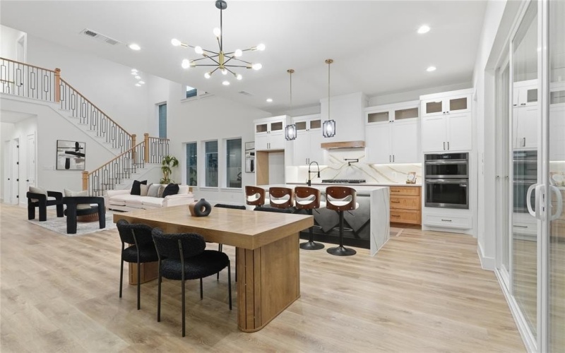 3906 Harlingen Street, Dallas, TX 75212, 4 Bedrooms Bedrooms, ,5 BathroomsBathrooms,Residential,For Sale,3906 Harlingen Street,0,21223867