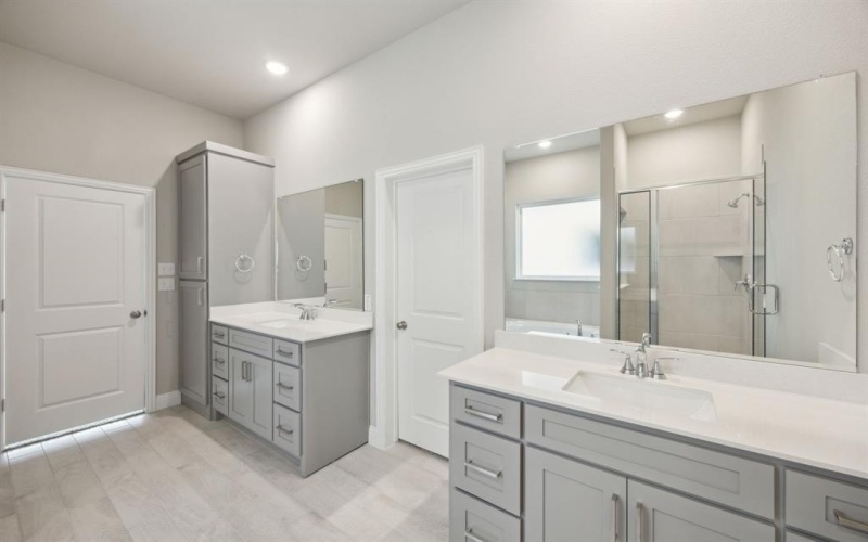 611 Parrino Parkway, Princeton, TX 75407, 4 Habitaciones Habitaciones , ,5 BañosBaños,Residential,En Venta,611 Parrino Parkway,0,21223900