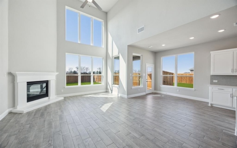 611 Parrino Parkway, Princeton, TX 75407, 4 Habitaciones Habitaciones , ,5 BañosBaños,Residential,En Venta,611 Parrino Parkway,0,21223900