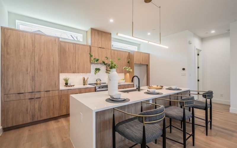 5320 Reiger Avenue #106, Dallas, TX 75214, 2 Bedrooms Bedrooms, ,2 BathroomsBathrooms,Residential,For Sale,5320 Reiger Avenue,0,21224107