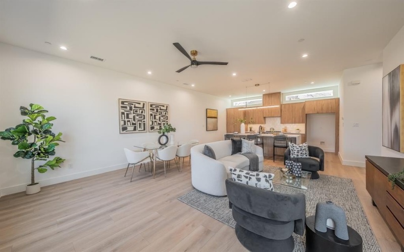 5320 Reiger Avenue #106, Dallas, TX 75214, 2 Bedrooms Bedrooms, ,2 BathroomsBathrooms,Residential,For Sale,5320 Reiger Avenue,0,21224107