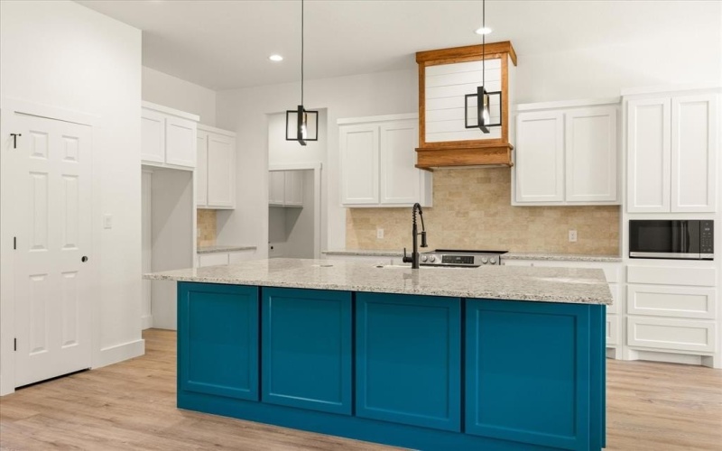 380 Schooner Way, Bluff Dale, TX 76433, 3 Habitaciones Habitaciones , ,2 BañosBaños,Residential,En Venta,380 Schooner Way,0,21224156