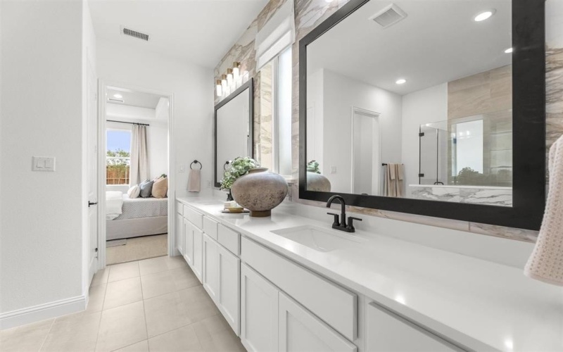 2118 Euclid Drive, Rockwall, TX 75087, 5 Bedrooms Bedrooms, ,5 BathroomsBathrooms,Residential,For Sale,2118 Euclid Drive,0,21224261