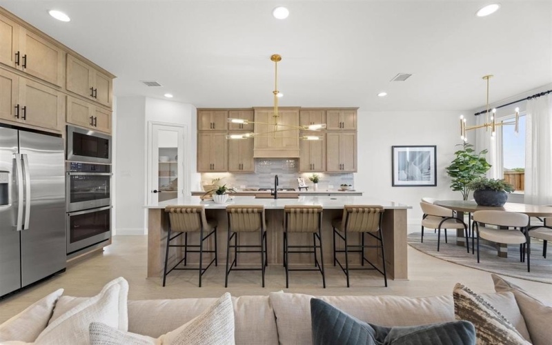 2118 Euclid Drive, Rockwall, TX 75087, 5 Bedrooms Bedrooms, ,5 BathroomsBathrooms,Residential,For Sale,2118 Euclid Drive,0,21224261