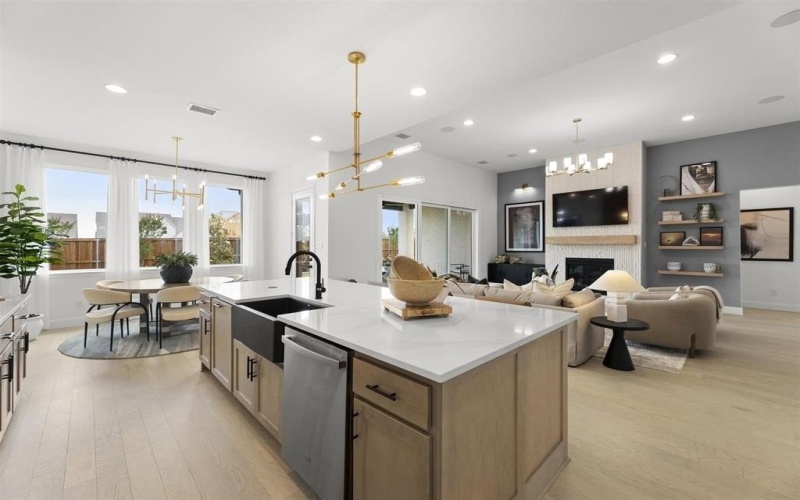 2118 Euclid Drive, Rockwall, TX 75087, 5 Bedrooms Bedrooms, ,5 BathroomsBathrooms,Residential,For Sale,2118 Euclid Drive,0,21224261