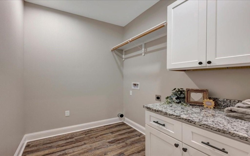 303 Schoolcraft Road, Lufkin, TX 75901, 3 Habitaciones Habitaciones , ,2 BañosBaños,Residential,En Venta,303 Schoolcraft Road,0,21224297