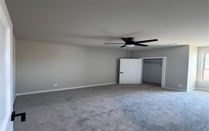 215 Sweetwater Drive, Weatherford, TX 76086, 4 Bedrooms Bedrooms, ,2 BathroomsBathrooms,Residential,For Sale,215 Sweetwater Drive,0,21224406