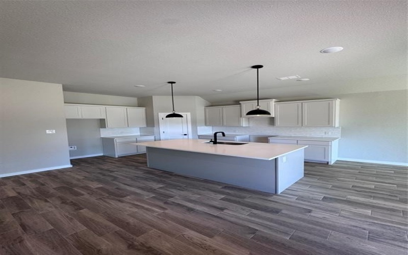 215 Sweetwater Drive, Weatherford, TX 76086, 4 Bedrooms Bedrooms, ,2 BathroomsBathrooms,Residential,For Sale,215 Sweetwater Drive,0,21224406