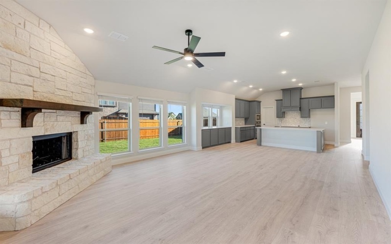 12725 Barretta Drive, Godley, TX 76044, 4 Bedrooms Bedrooms, ,3 BathroomsBathrooms,Residential,For Sale,12725 Barretta Drive,0,21224443