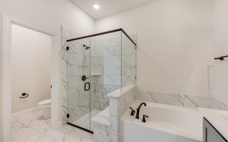 12725 Barretta Drive, Godley, TX 76044, 4 Bedrooms Bedrooms, ,3 BathroomsBathrooms,Residential,For Sale,12725 Barretta Drive,0,21224443