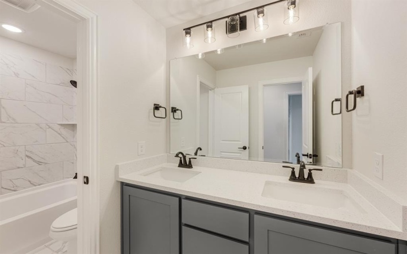 12725 Barretta Drive, Godley, TX 76044, 4 Bedrooms Bedrooms, ,3 BathroomsBathrooms,Residential,For Sale,12725 Barretta Drive,0,21224443