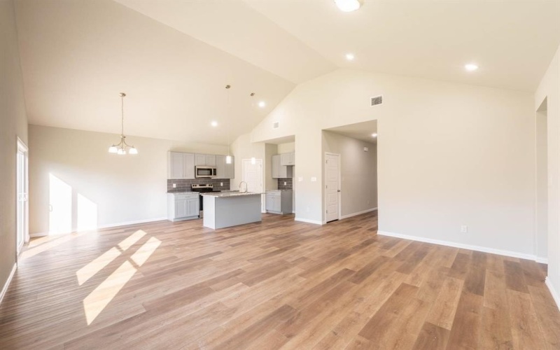 213 Marble Creek Drive, Fort Worth, TX 76131, 4 Bedrooms Bedrooms, ,2 BathroomsBathrooms,Residential,For Sale,213 Marble Creek Drive,0,21224514